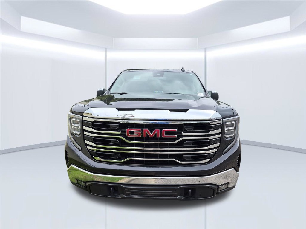 Used 2025 Titanium Rush Metallic GMC SLT image 5