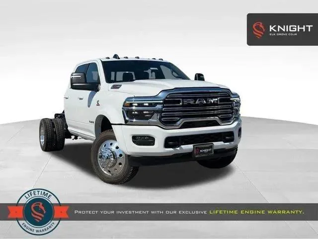 2026 RAM 5500 Big Horn 4X4 Crew Cab DRW 173" WB's photo