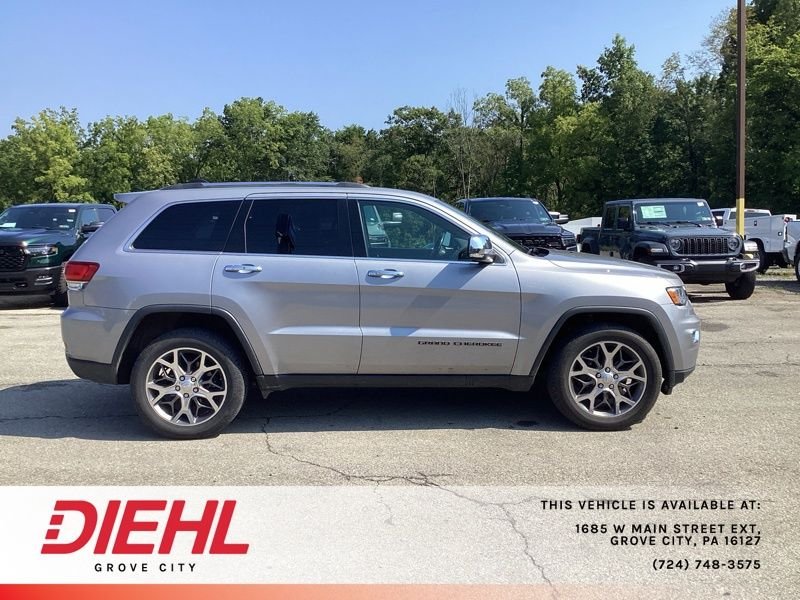 Used 2020 Silver Jeep Limited image 8