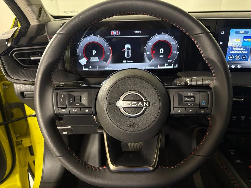 New 2026 Yuzu Yellow Metallic / Super Black Two-tone Nissan SR image 18