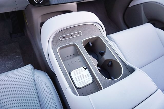 New 2026 White Hyundai SEL Premium image 34