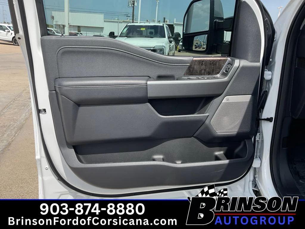 New 2026 Oxford White Ford LARIAT image 11