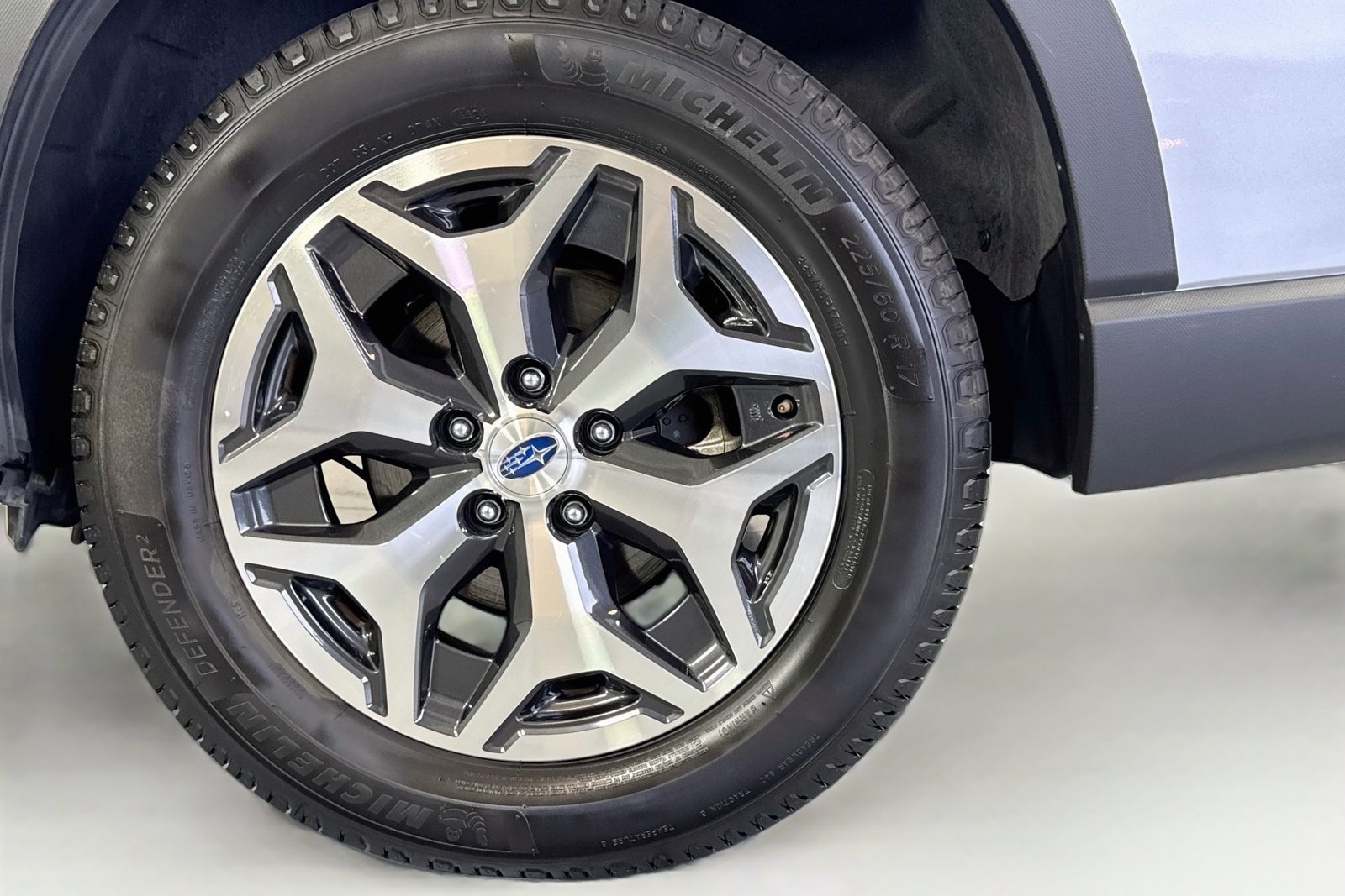 Used 2022 Ice Silver Metallic Subaru Premium image 30