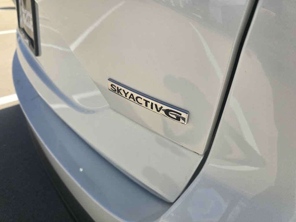 Used 2022 Snowflake White Pearl Mica Mazda 2.5 S Preferred Package image 11