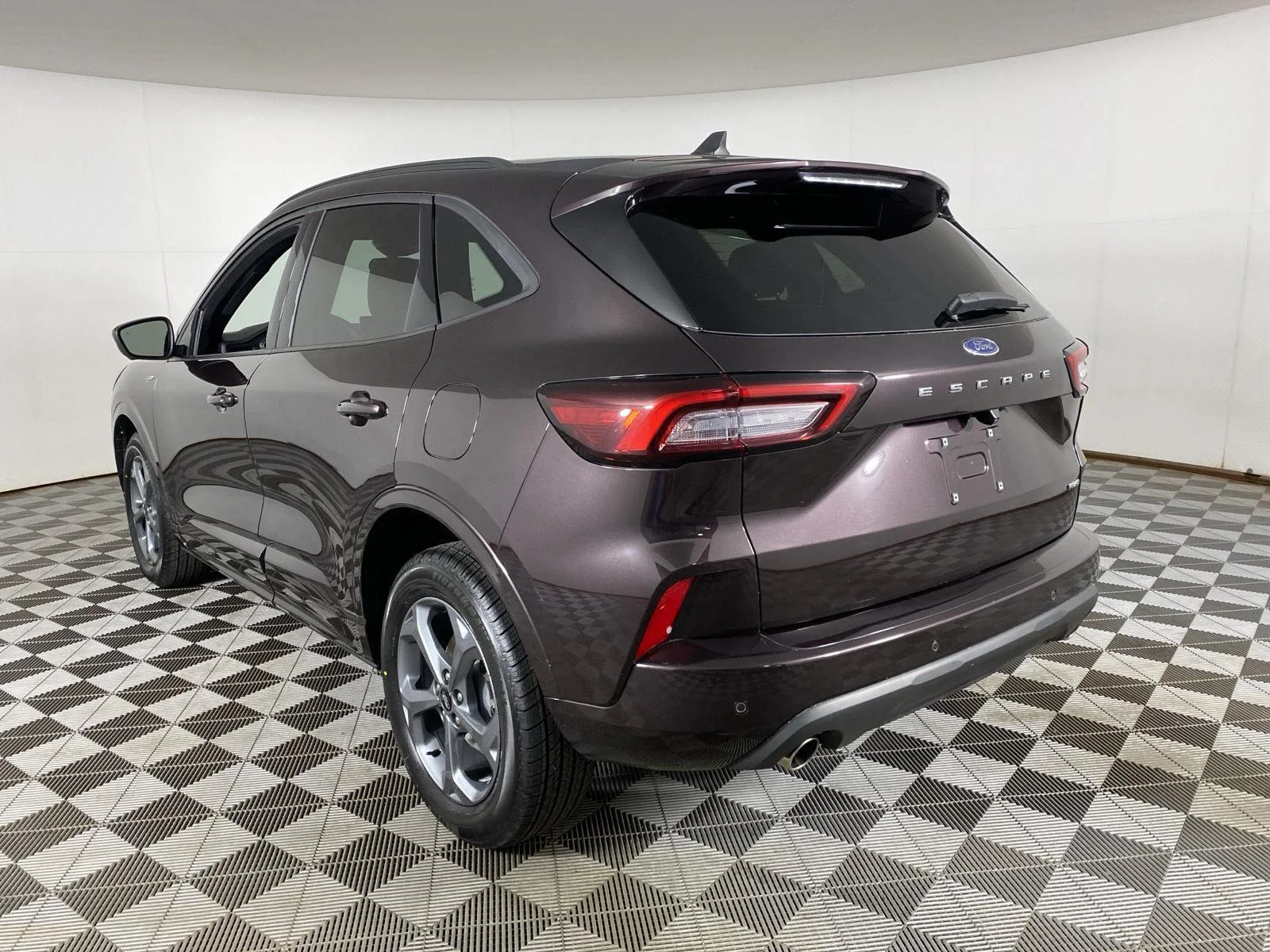 Used 2023 Cinnabar Red Ford ST-Line Select image 8