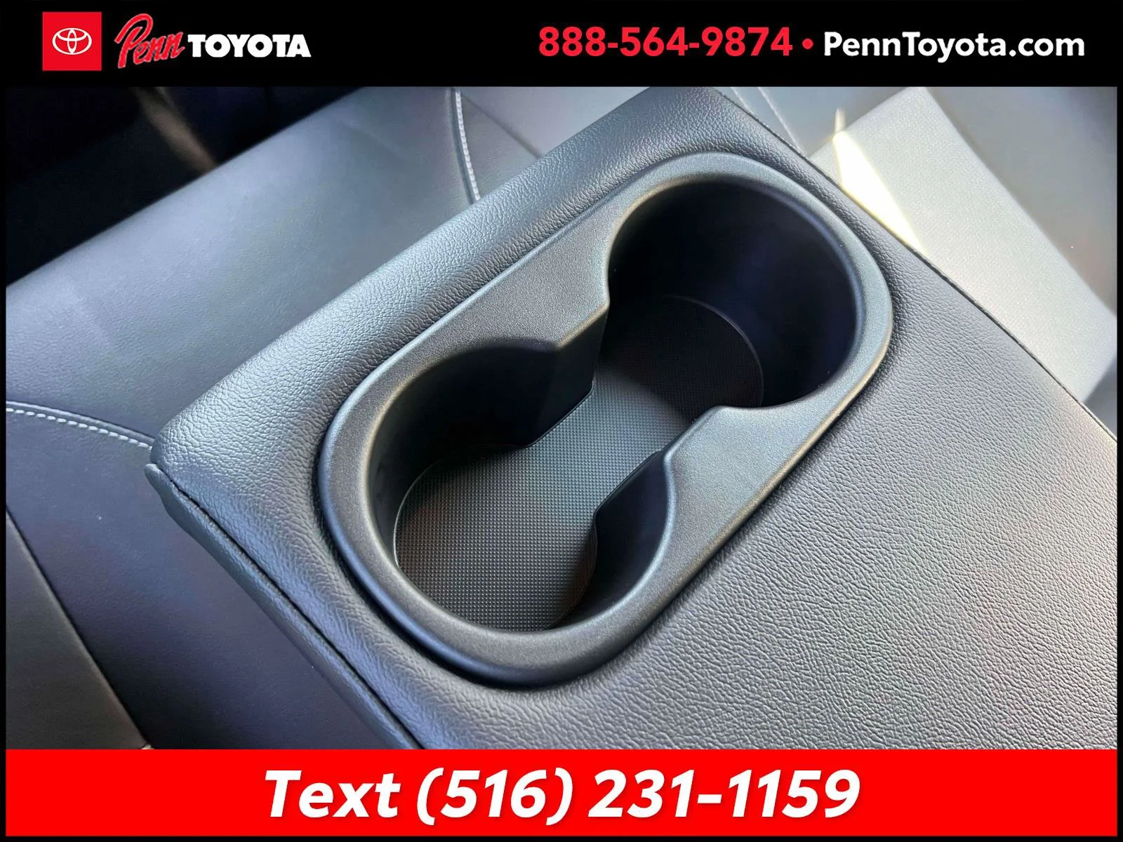 Used 2019 CLASSIC SILVER METALLIC Toyota XSE image 13