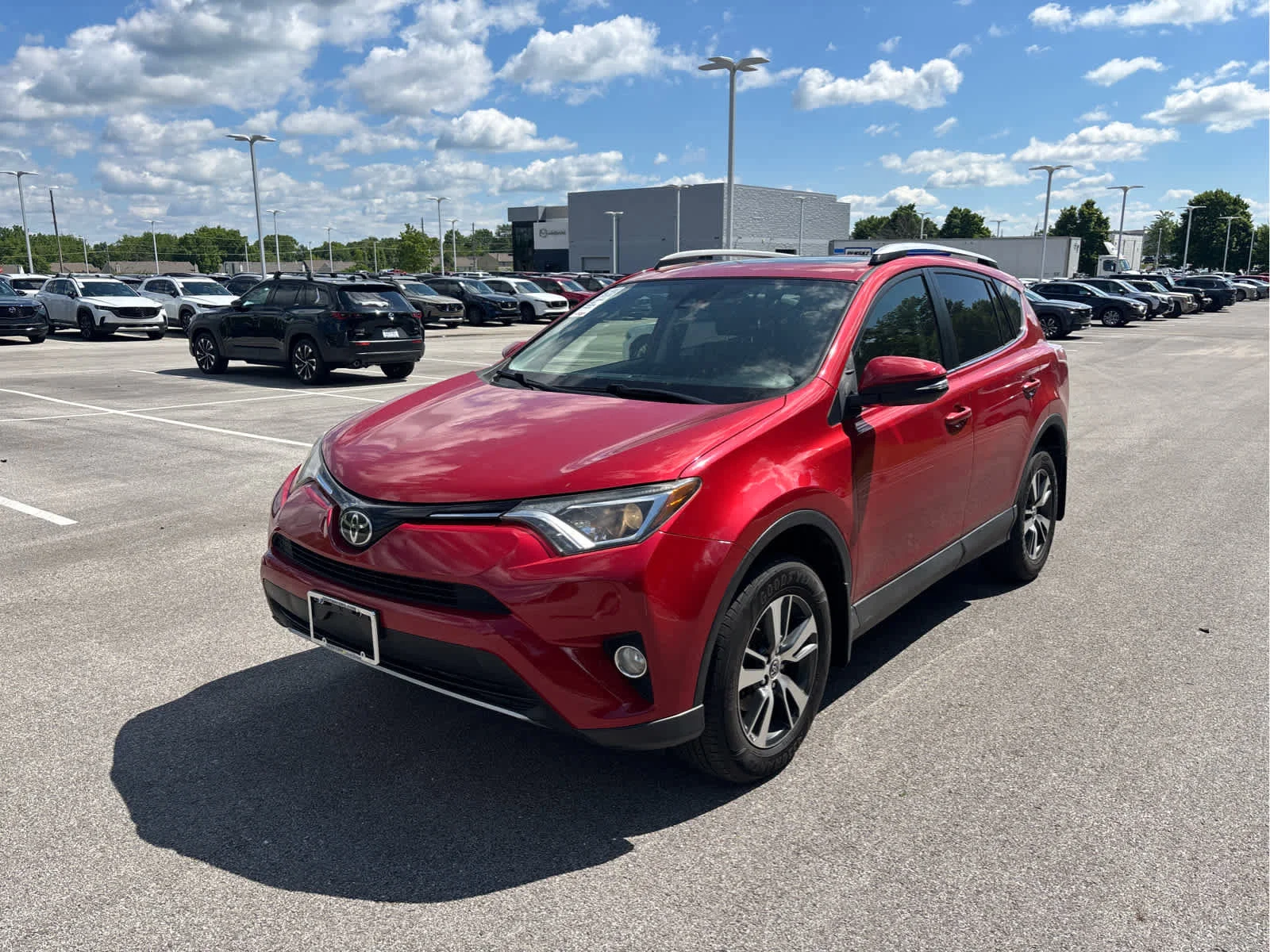 Used 2017 Toyota RAV4 XLE with VIN JTMRFREV0HJ125505 for sale in Kansas City
