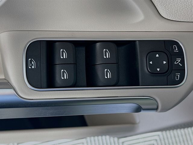 New 2026 Cirrus Silver Metallic Mercedes-Benz GLB 250 image 17