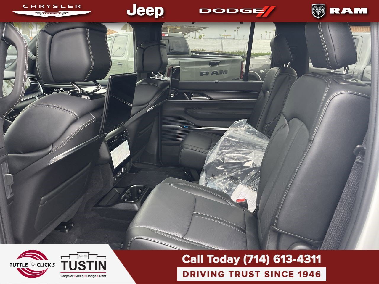 New 2026 Bright White Clearcoat Jeep Summit Obsidian image 18