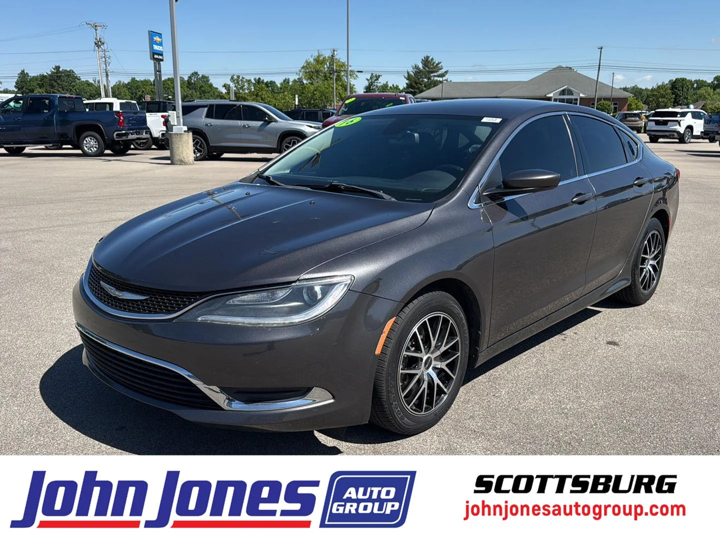 2016 Chrysler 200 Limited's photo