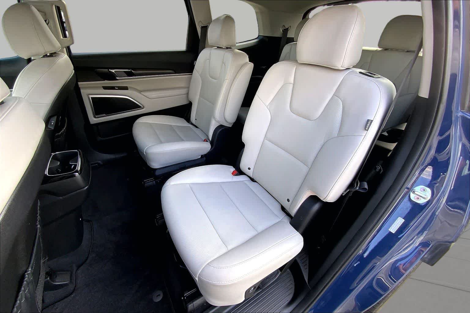 Used 2023 Midnight Lake Blue Kia S image 21