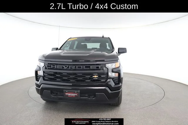 Used 2023 Black Chevrolet Custom image 31