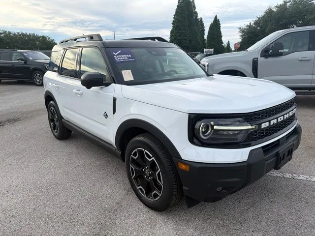 Used 2025 White Ford Outer Banks image 3