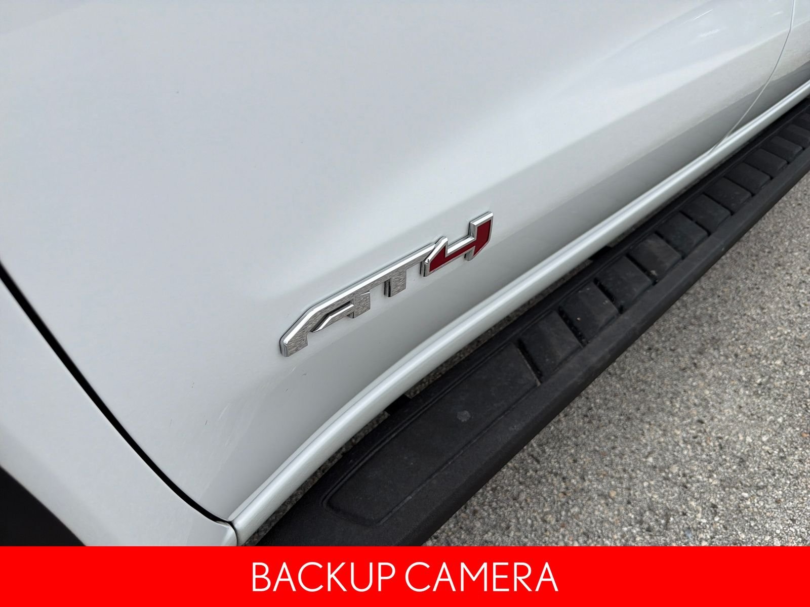Used 2024 White GMC AT4 image 13