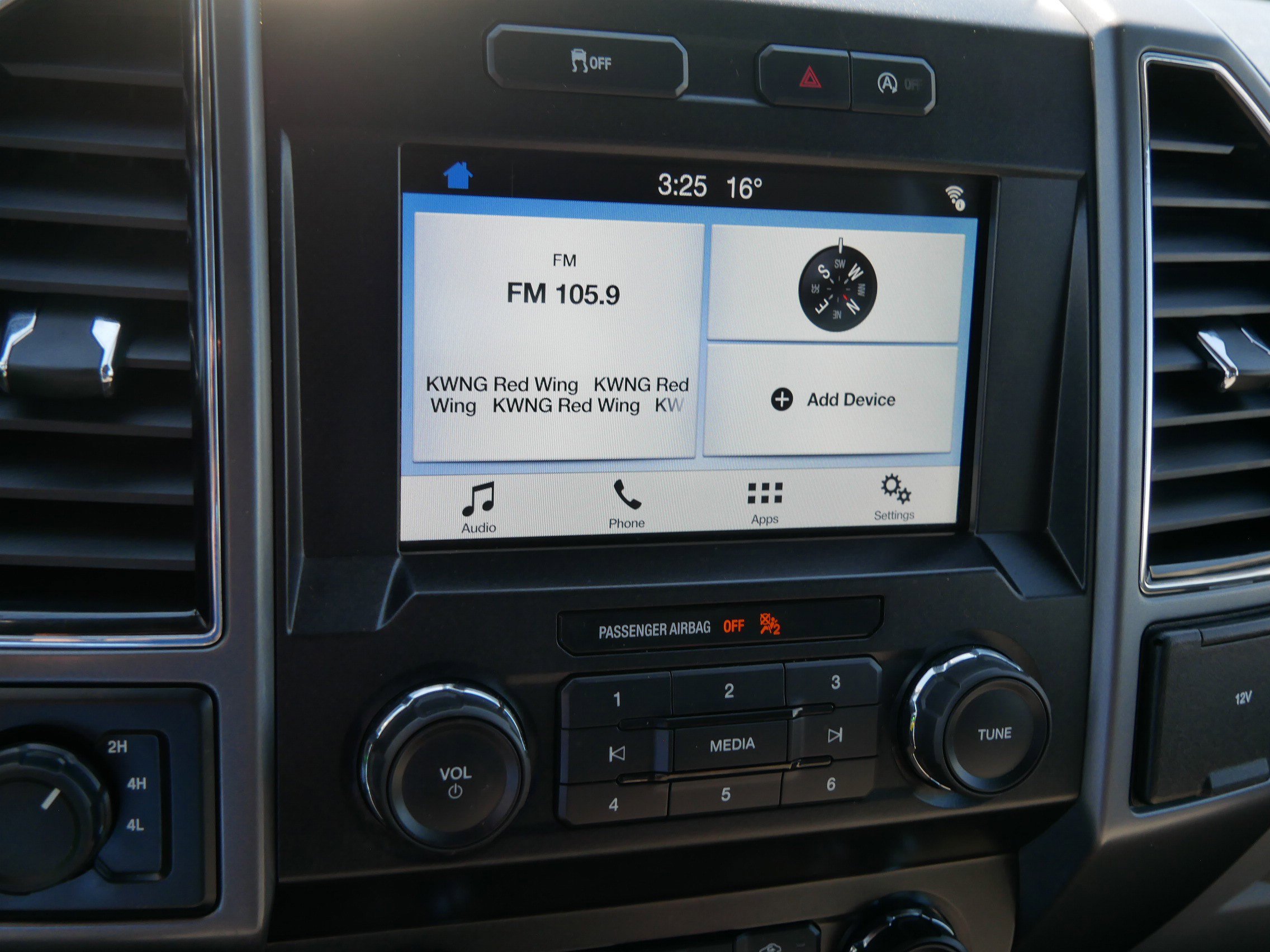 Used 2019 White Ford XLTV8 image 19