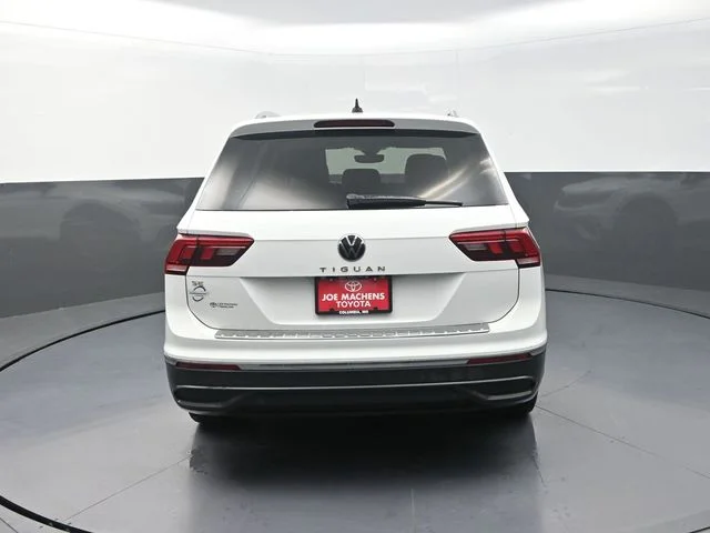 Used 2022 White Volkswagen 2.0T SE image 7