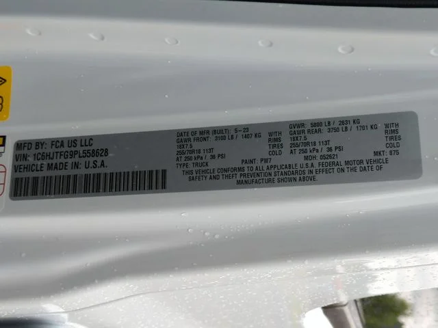 Used 2023 White Jeep Overland image 37
