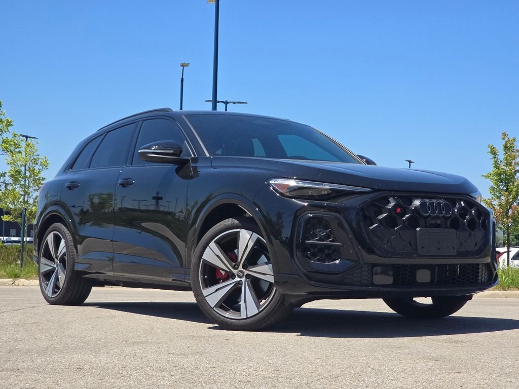 2025 Audi SQ5 Premium Plus's photo