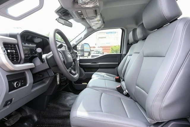 New 2025 Oxford White Ford XL image 33