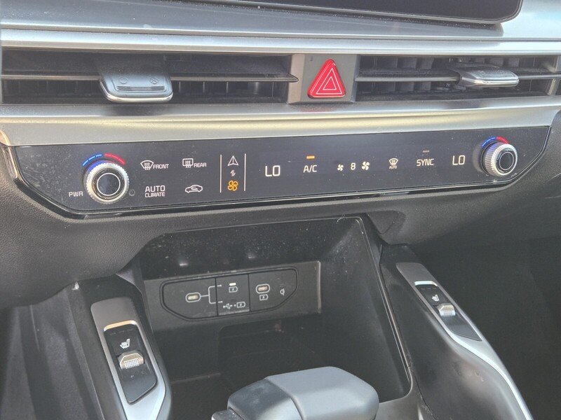 Used 2025 White Kia EX image 22