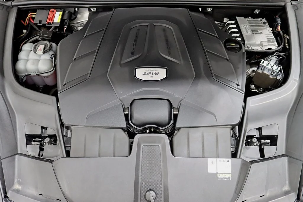 2022 Porsche Cayenne Coupe S