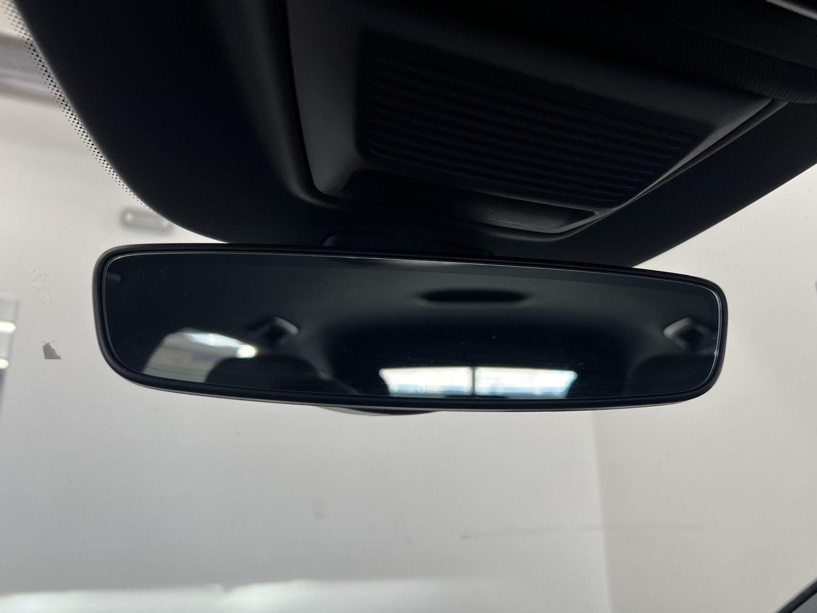 New 2026 opal white pearl Volkswagen S image 21