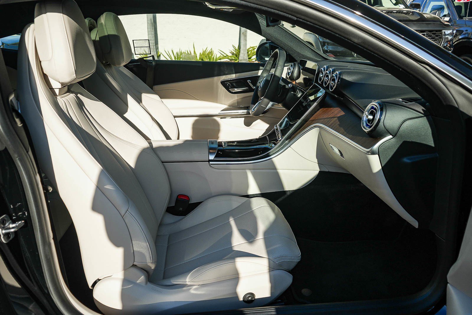 Used 2025 Black Mercedes-Benz 300 image 12