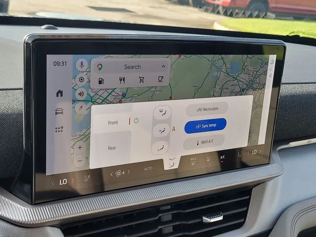 New 2027 Gray Metallic Ford Active image 25