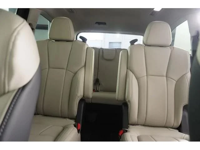 New 2026 SAPPHIRE BLUE PEARL Subaru Limited 7-Passenger image 20