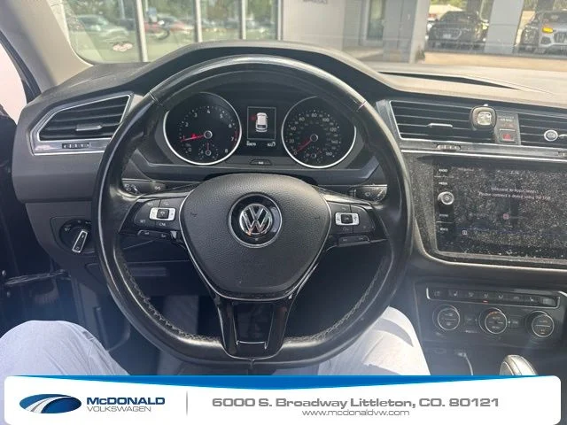 Used 2018 Black Volkswagen 2.0T SEL image 5