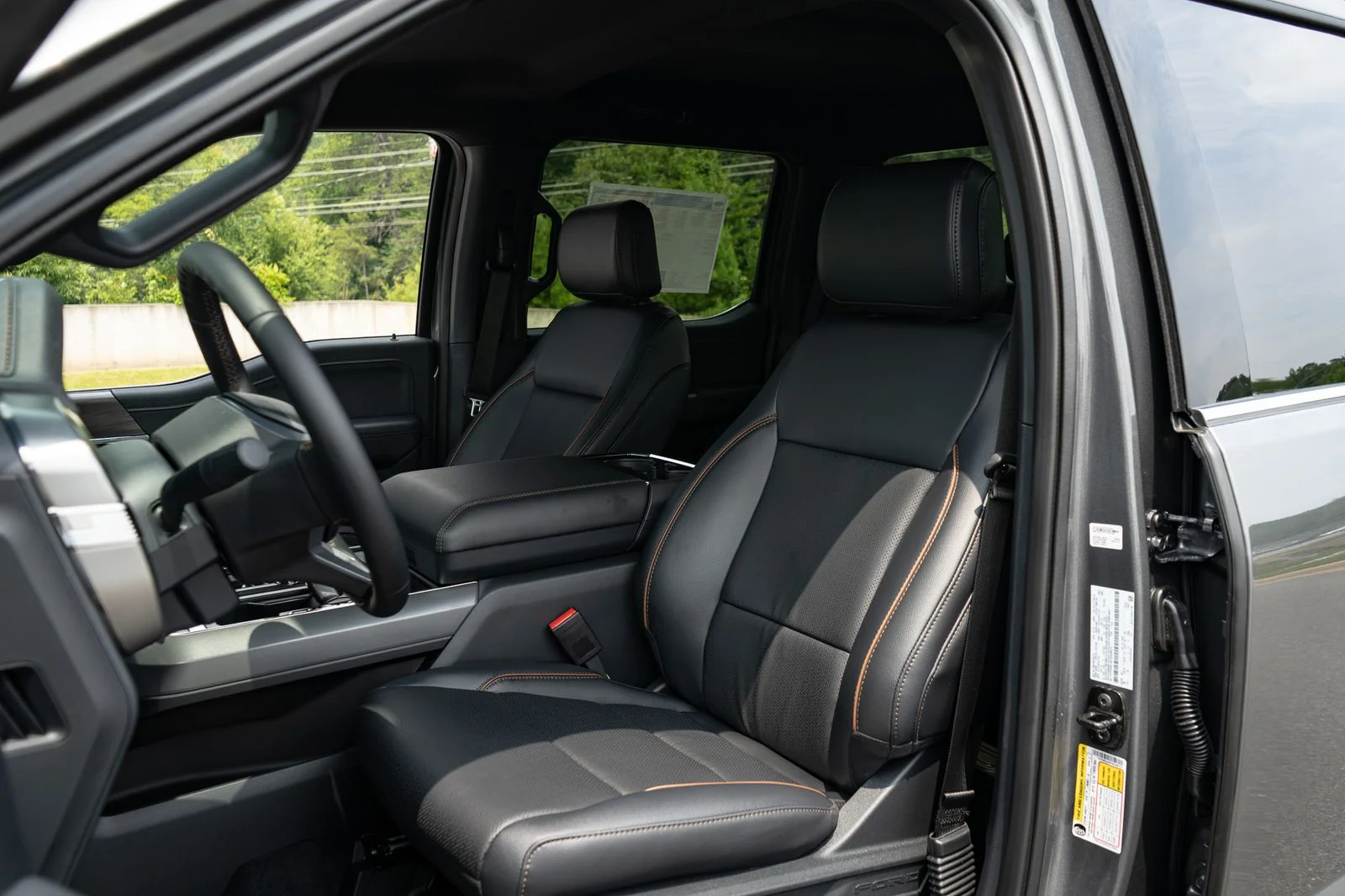 New 2026 Carbonized Gray Metallic Ford Lariat® image 15
