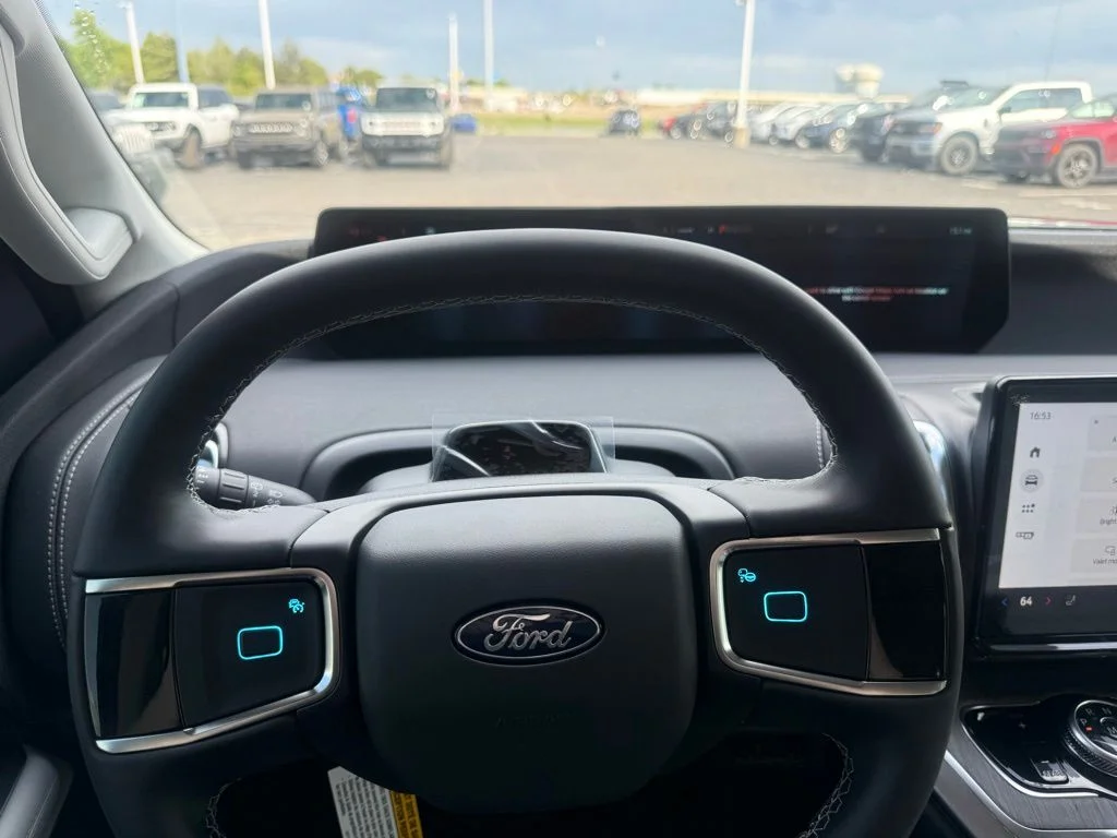New 2026 Dark Matter Gray Metallic Ford MAX Platinum® image 24