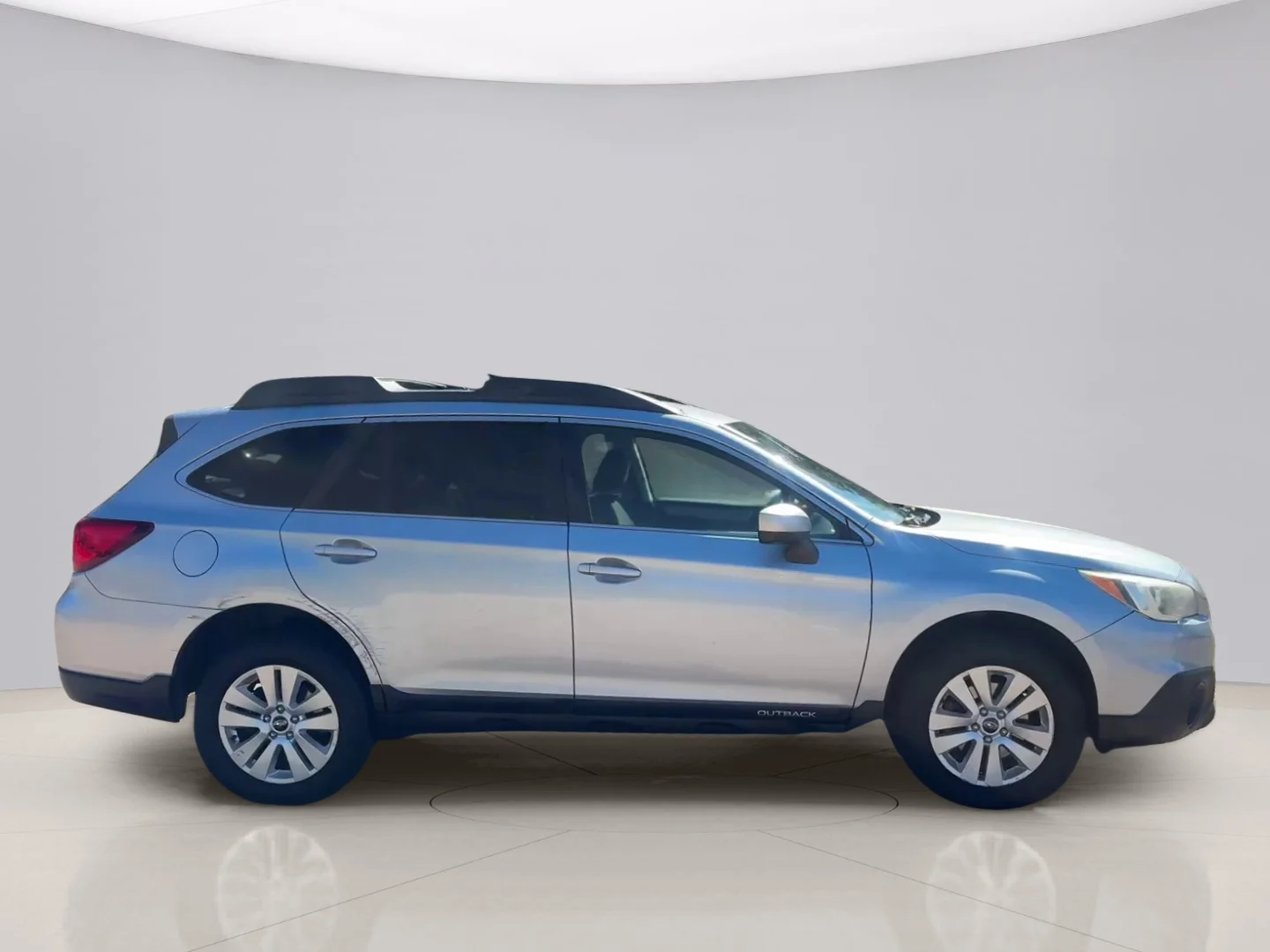 Used 2015 Silver Subaru 2.5I PREMIUM image 4