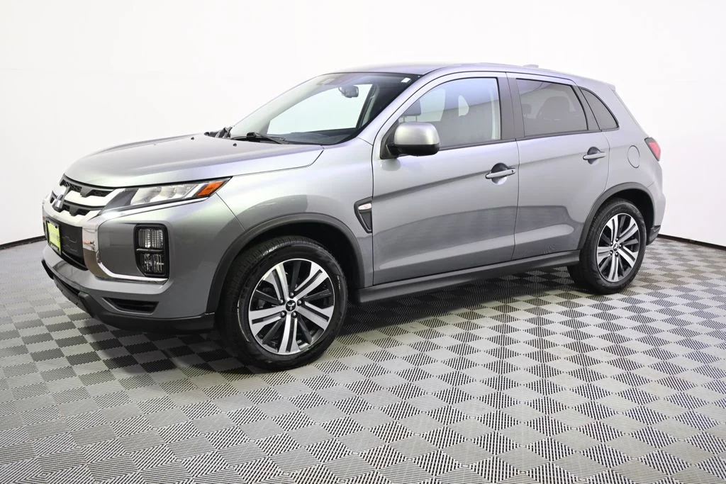 Used 2025 Mitsubishi Outlander Sport ES with VIN JA4ARUAU2SU009209 for sale in St. Louis Park, Minnesota