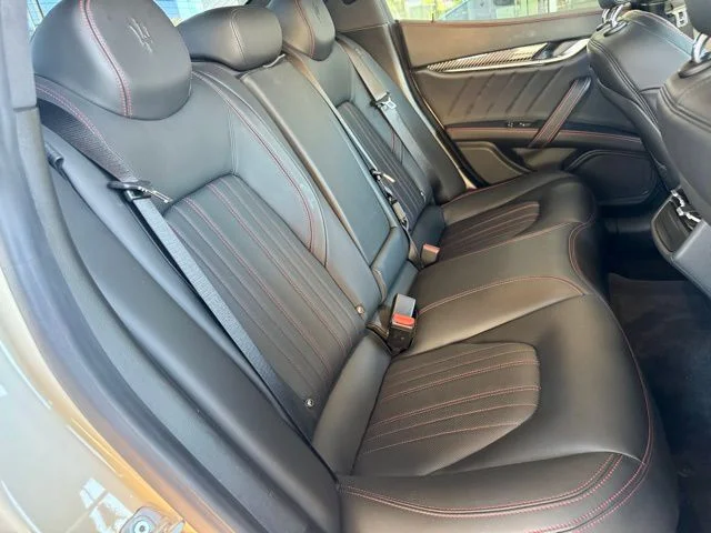Certified Used 2022 Bianco Maserati Modena Q4 image 18