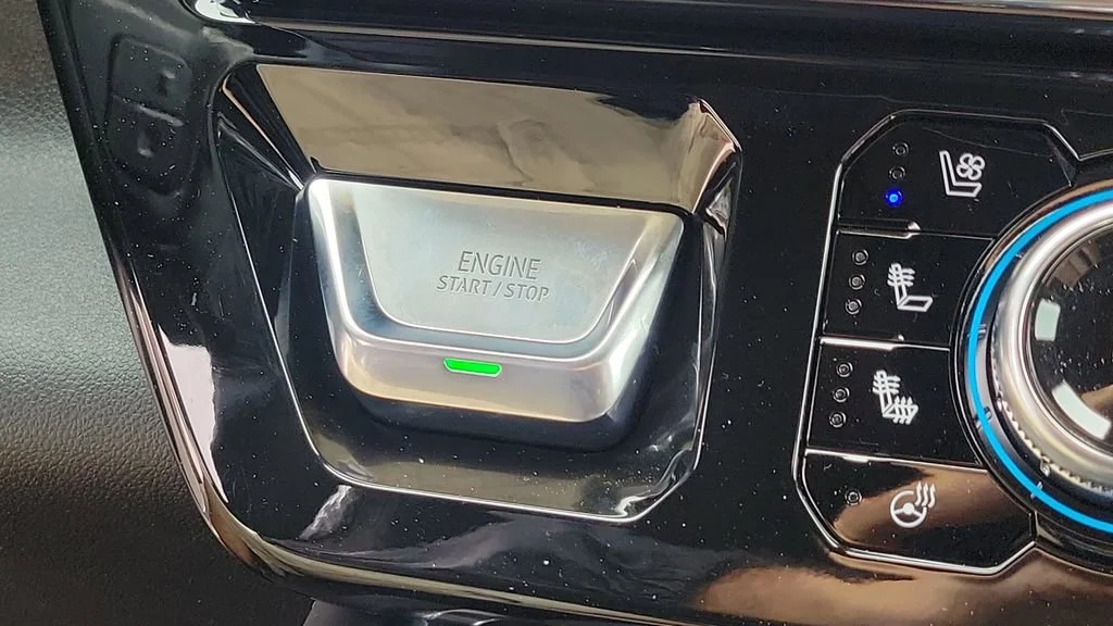 New 2026 Glacier White Tricoat GMC Denali Ultimate image 10