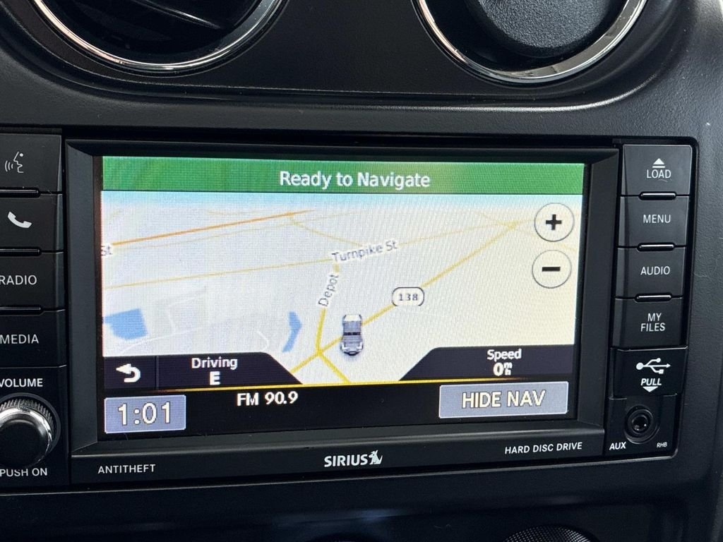 Used 2017 Gray Jeep Latitude image 30