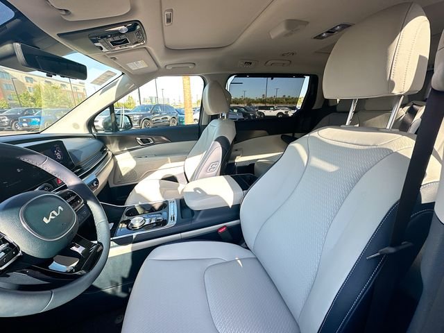 New 2026 White Kia SX Prestige image 22