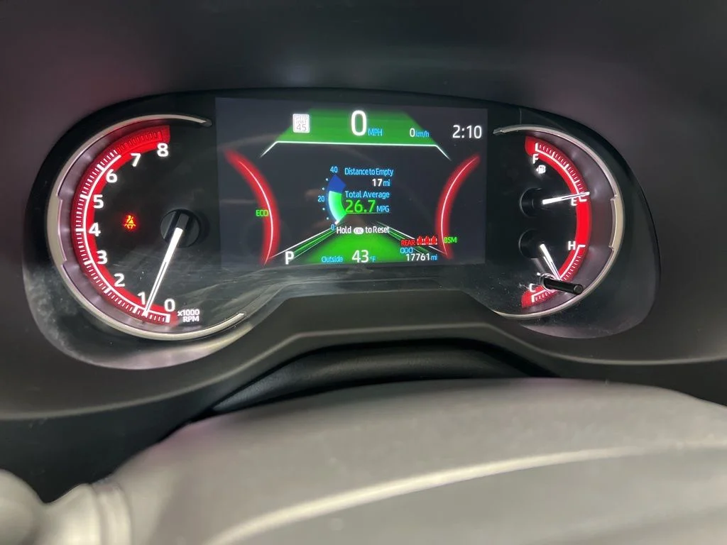 Used 2025 White Toyota XLE image 16