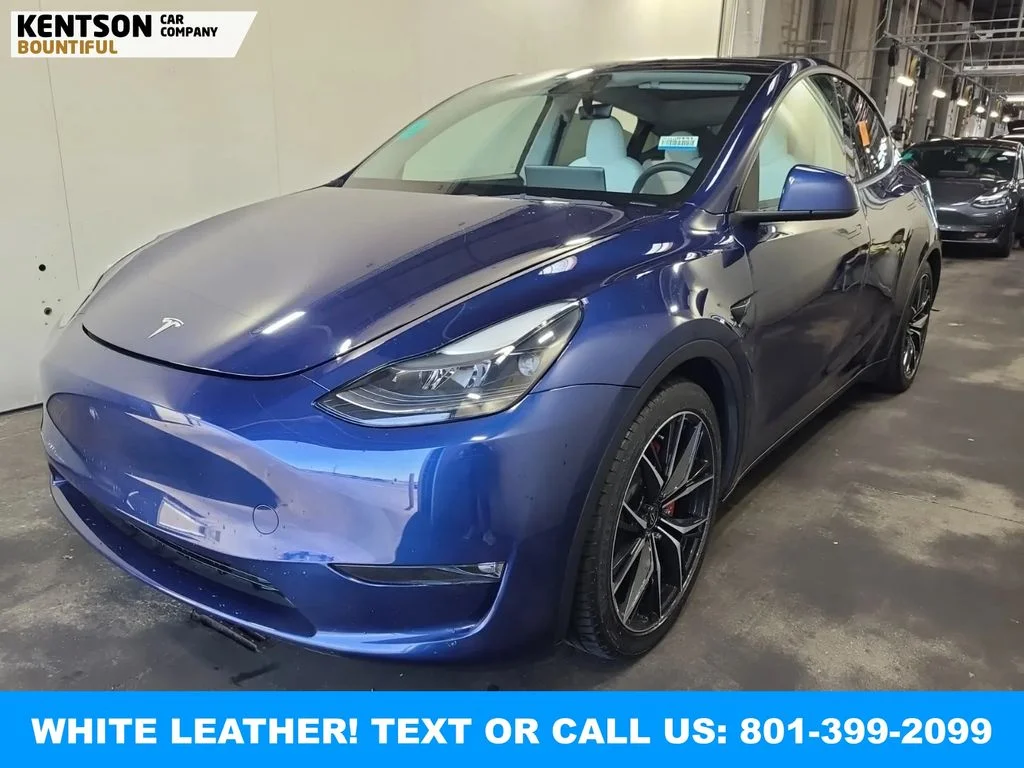 2023 Tesla Model Y Performance Dual Motor All-Wheel Drive's photo