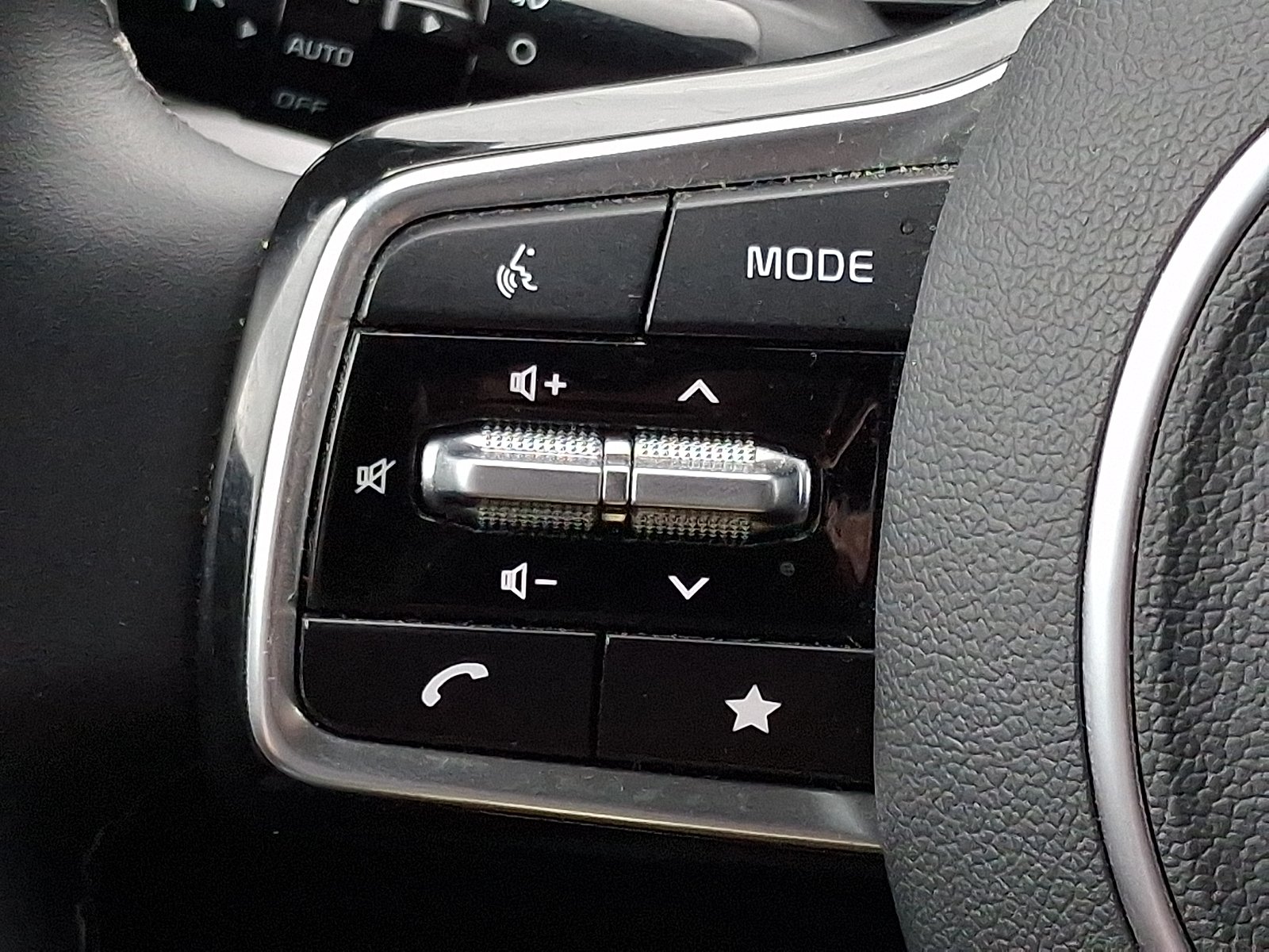 Used 2025 Wolf Gray - C7S Kia EX image 21