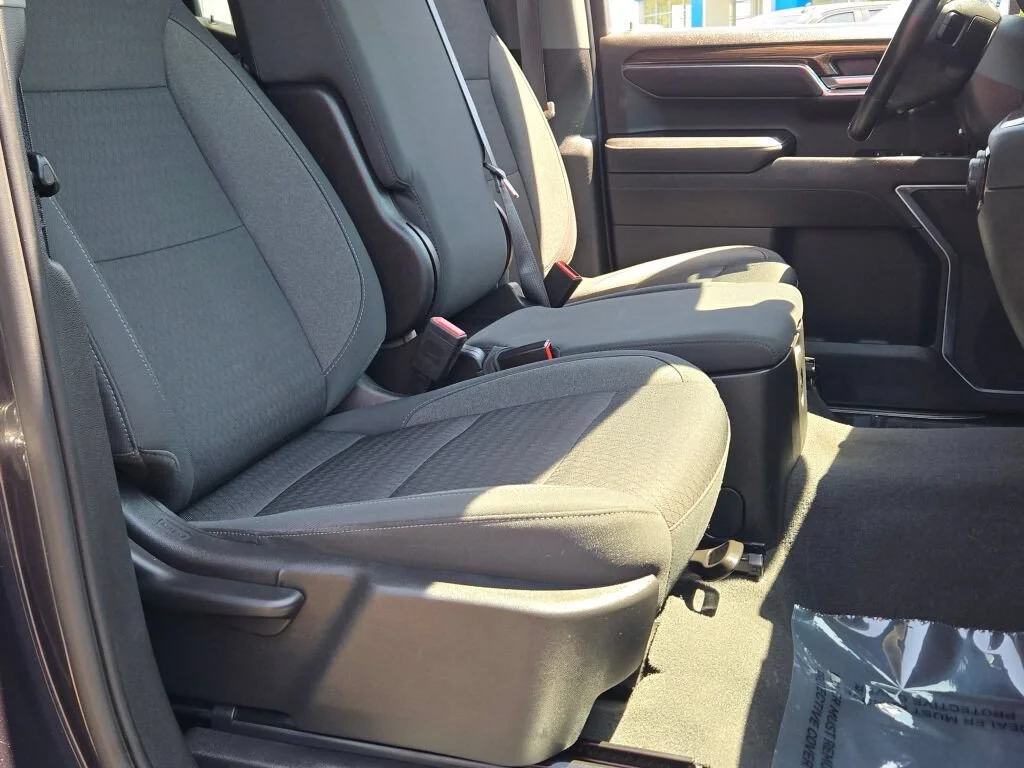 2022 Chevrolet Silverado 1500 LT - Photo 6