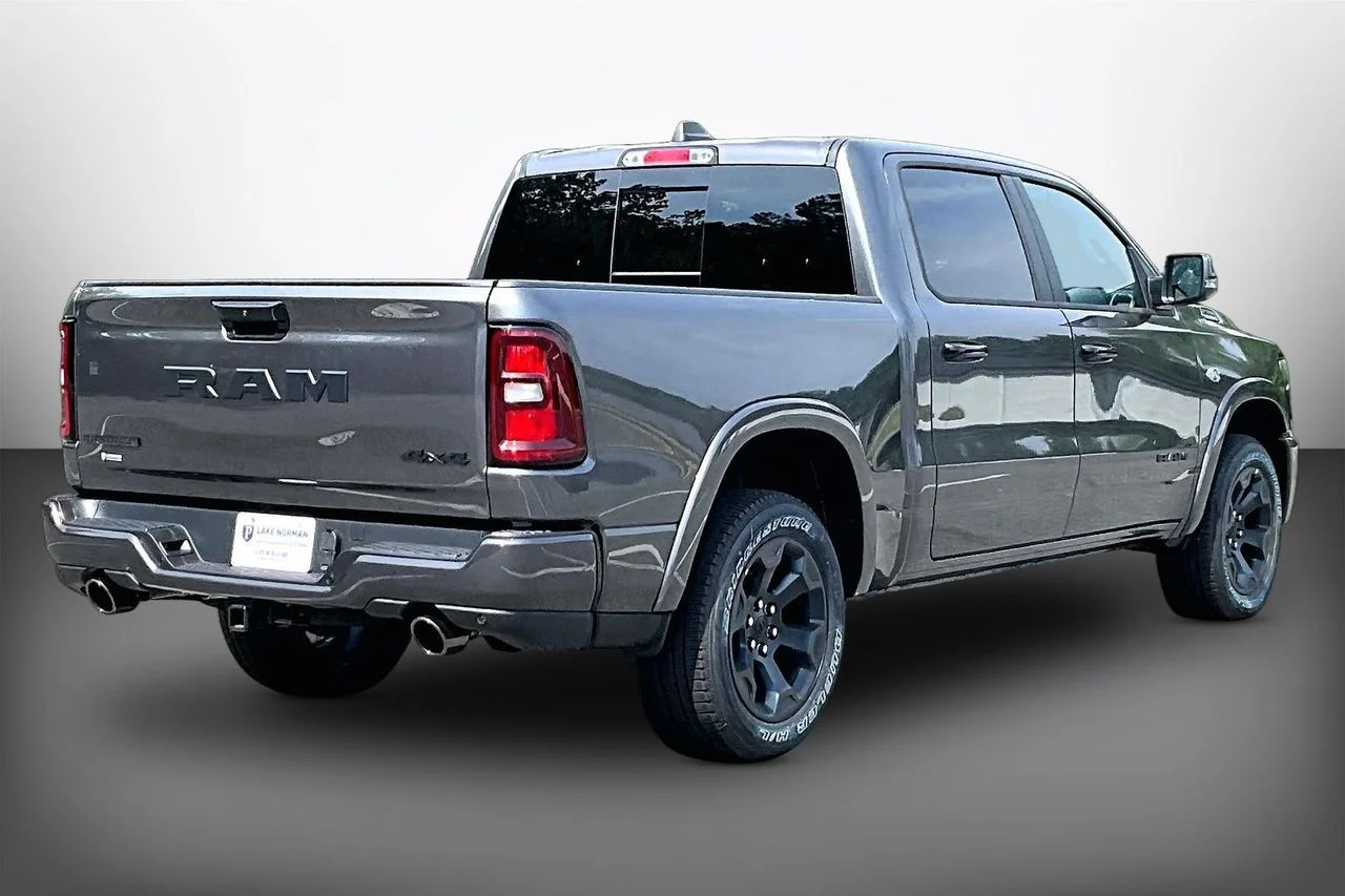 New 2026 Granite Crystal Metallic Clearcoat RAM Big Horn/Lone Star image 8