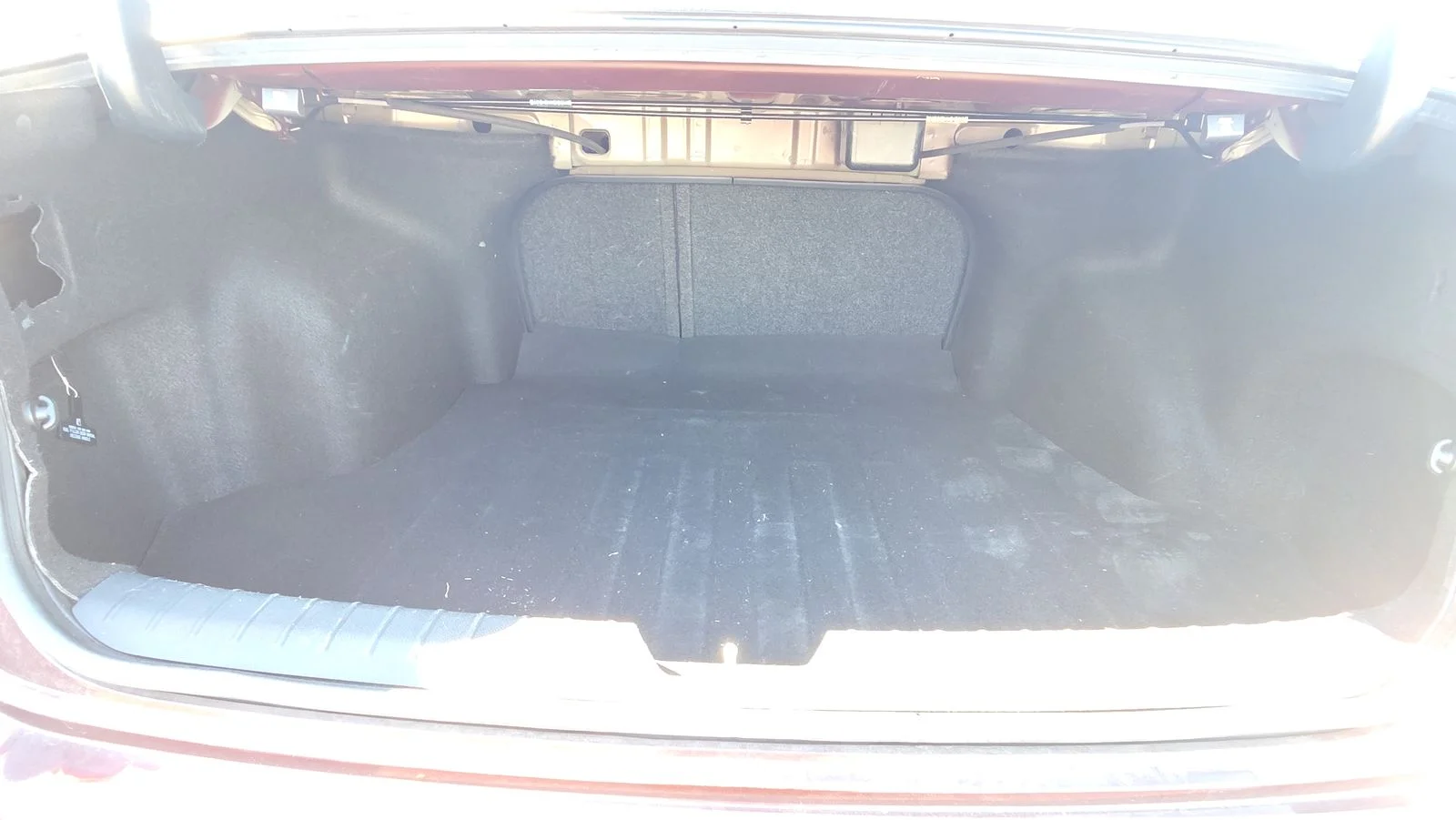 Used 2018 Purple Kia LX image 18