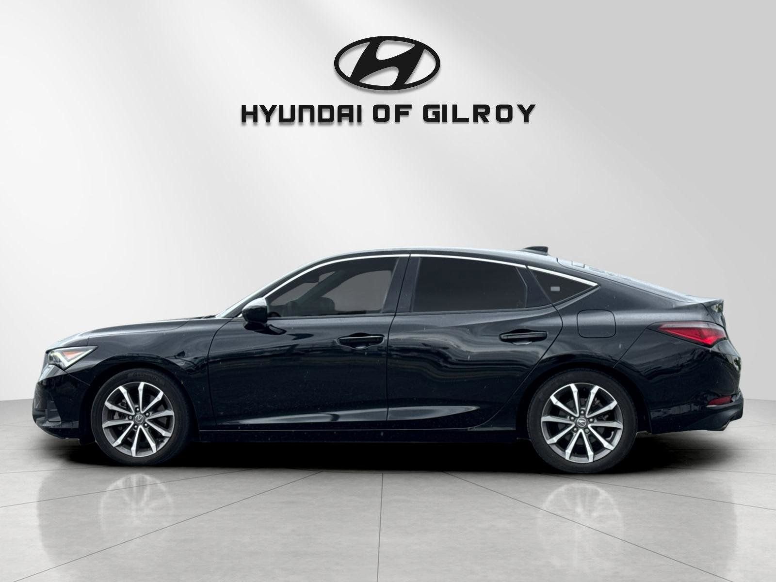 Used 2023  Acura Base image 2