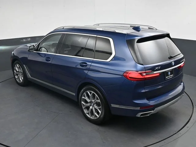 Used 2022 Blue BMW xDrive40i image 29