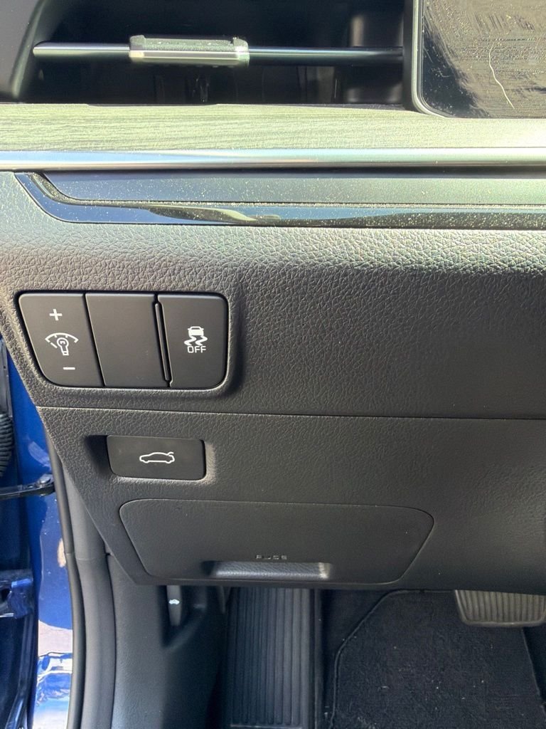 Certified Used 2025 Blue Kia EX image 18