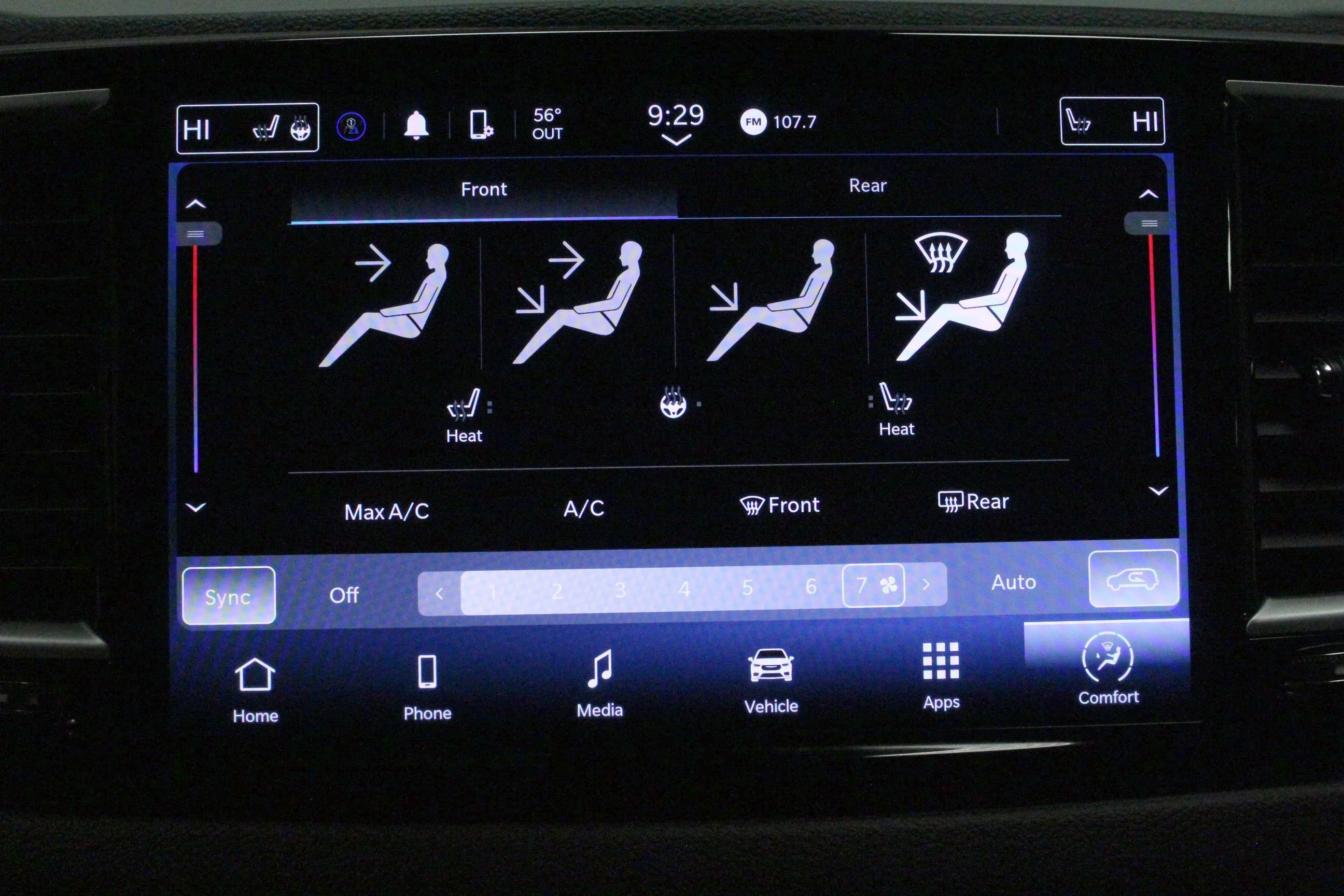 Used 2024 Silver Mist Clearcoat Chrysler Touring L image 25