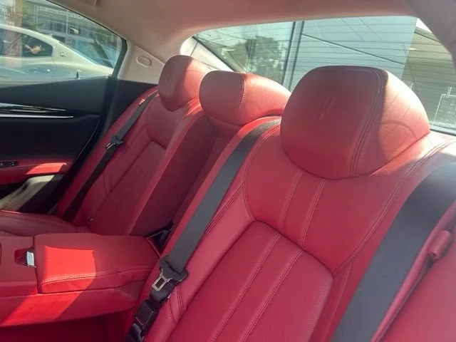 Used 2018 Bianco Maserati S Q4 GranSport image 20