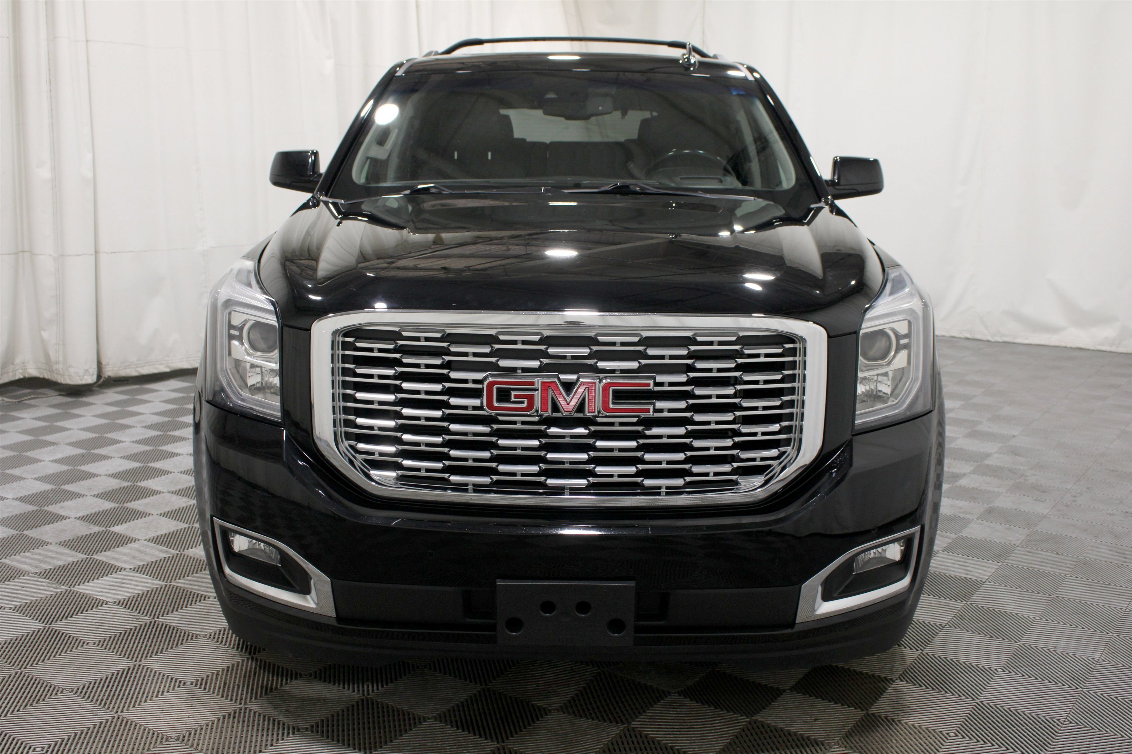 Used 2018 Onyx Black GMC Denali image 40